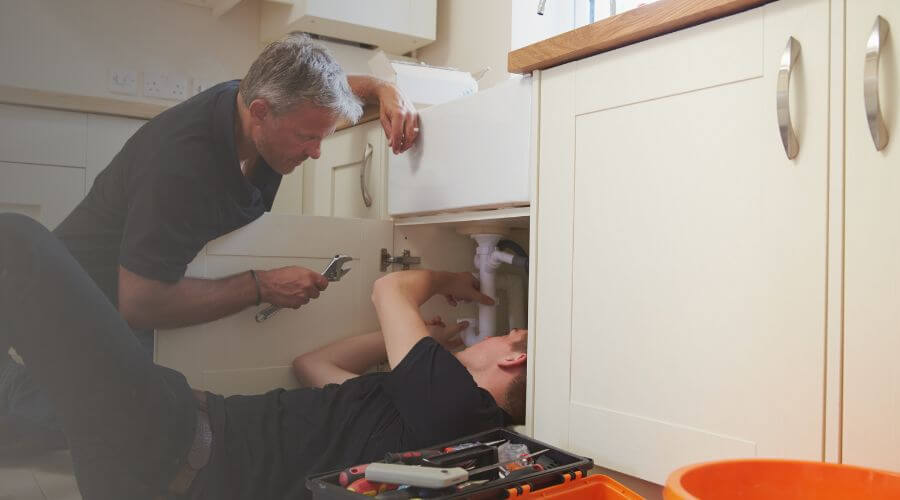 Professional burst pipe repair services in Lakeshore, CA